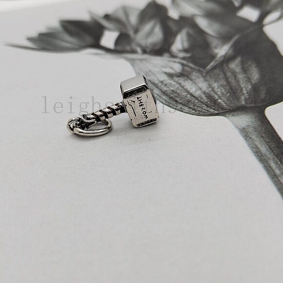 Pandora Marvel The Avengers Thor's Hammer Dangle Charm - Picture 3 of 7